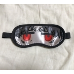 赤い目隠し