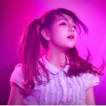 し、