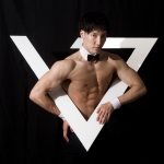 AKIHITO/筋肉紳士集団